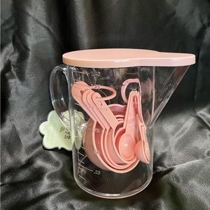 NWT Plastic Measuring Pitcher, Pink Cups and Spoons